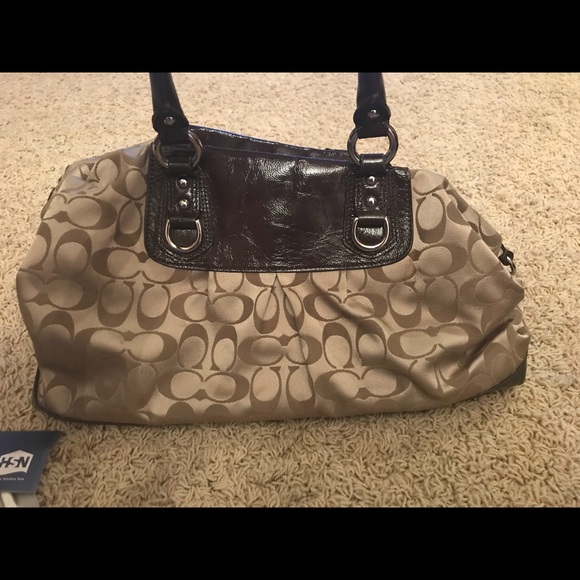 Authentic Coach bag - Picture 2 of 6